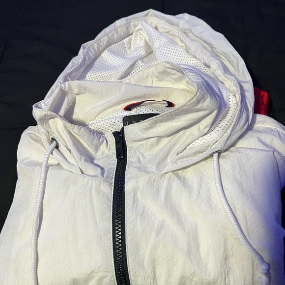 Jordan Vintage Windbreaker Zip Up. - Picture 3 of 3